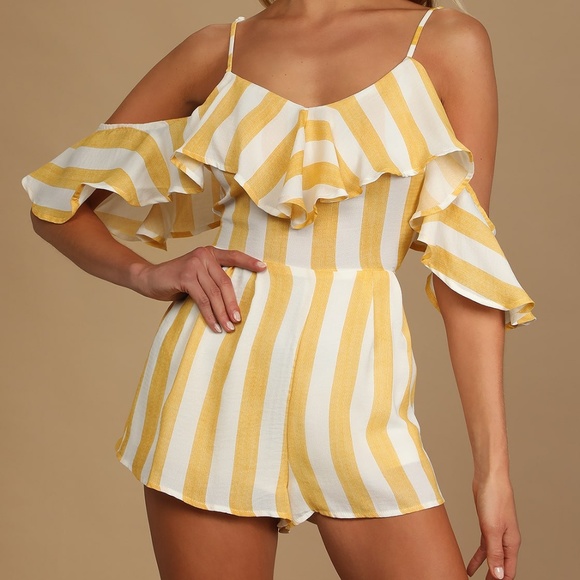 Lulus Beach House Yellow and White Striped Off-the-Shoulder Romper Sz M - Picture 2 of 11